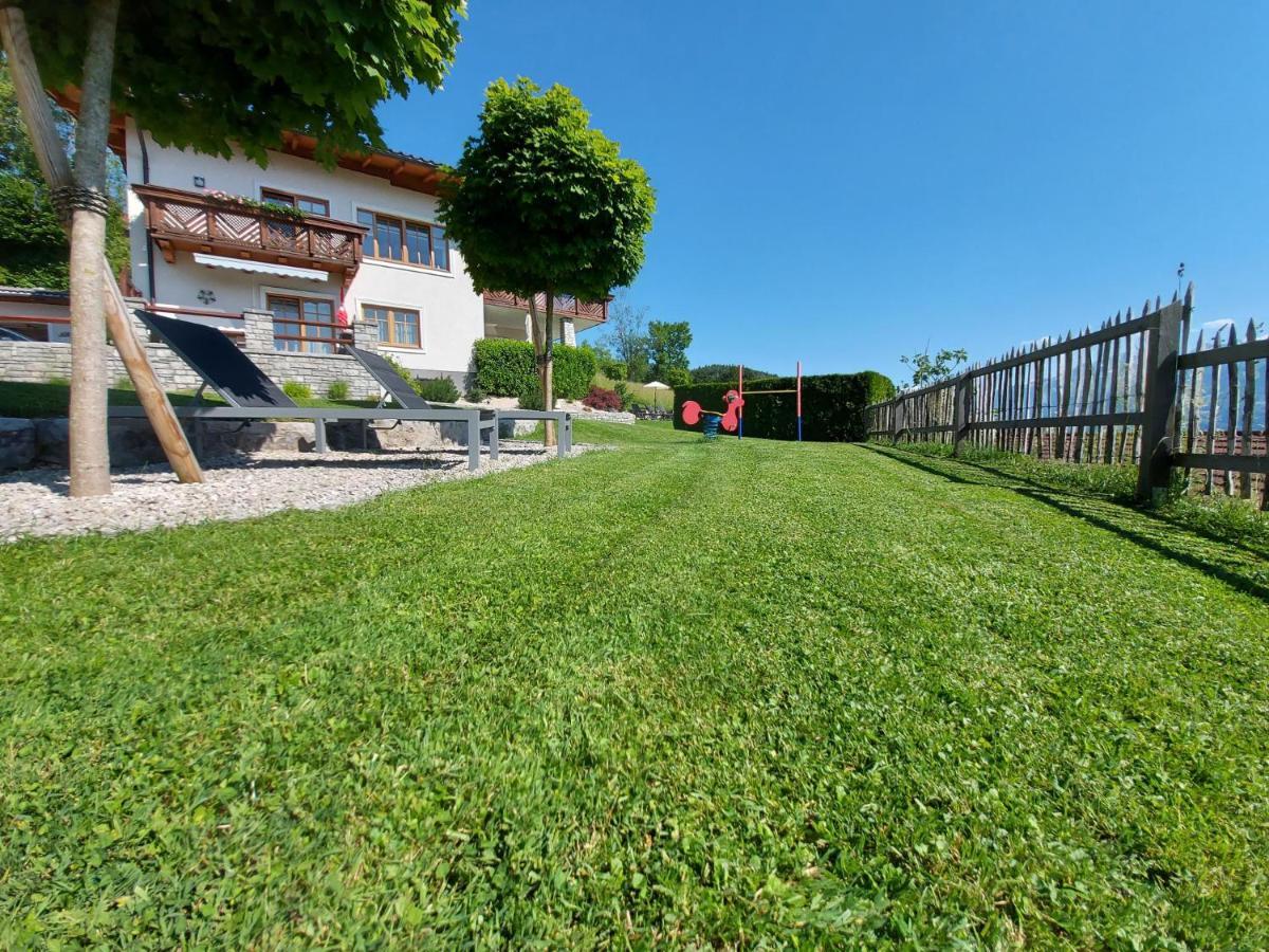 Landhaus Armstorfer Puch bei Hallein Bagian luar foto