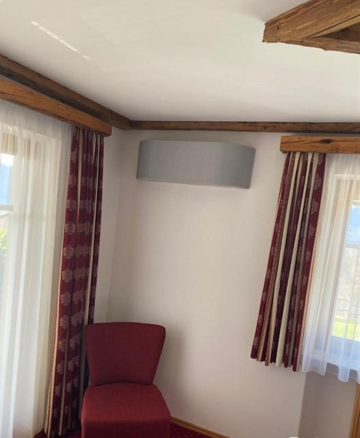 Landhaus Armstorfer Puch bei Hallein Bagian luar foto