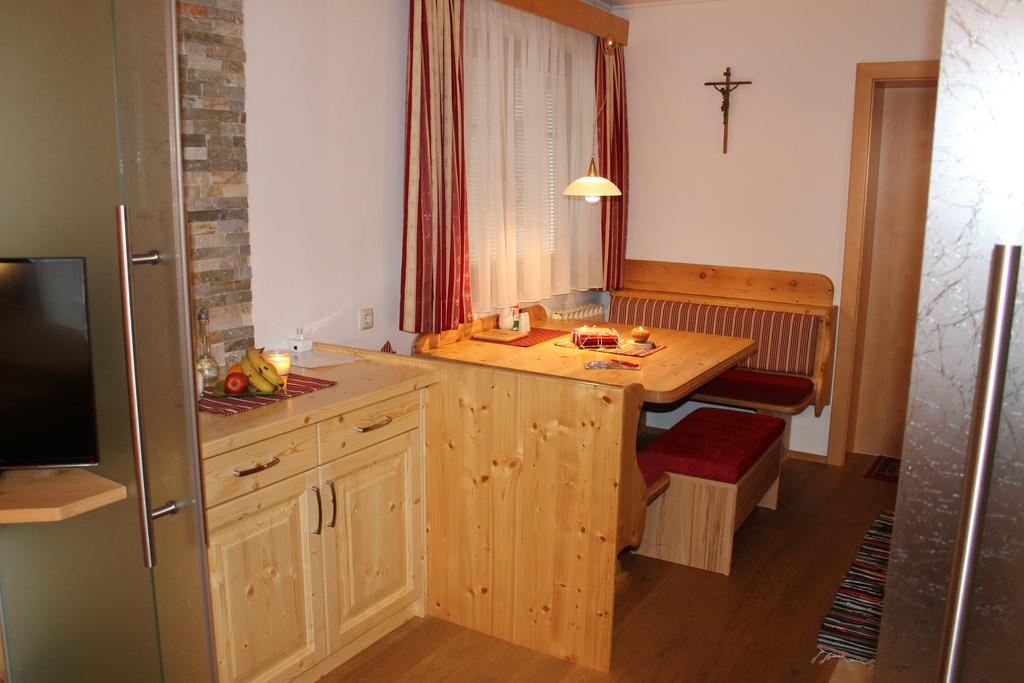 Landhaus Armstorfer Puch bei Hallein Bagian luar foto